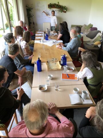 Schulung mit Themen wie die Lehren Rudolph Steiner, Spiritualität, sowie neue Lebensgemeinschaften